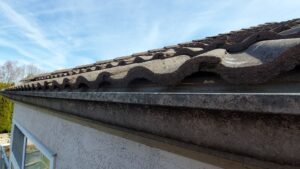 Tile roof eave opening