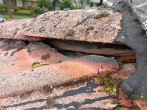 Tile roof hip not sealed